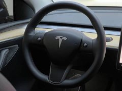 Tesla Model Y Standard Range RWD - ფოტო 7