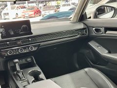 Honda Civic 180TURBO CVT Premium Edition - ფოტო 14