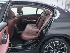 BMW 3 Series 325Li M Sport Package - ფოტო 15