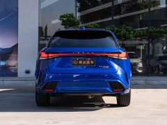 Lexus RX 500h AWD F SPORT Performance - ფოტო 5