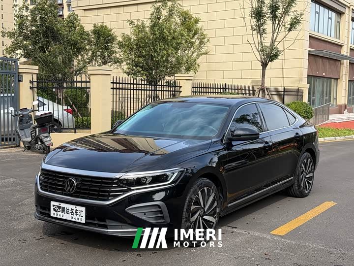 Volkswagen Passat 330TSI Elite