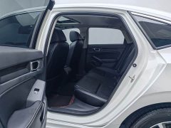 Honda Civic 240TURBO CVT Dynamic Edition - ფოტო 17