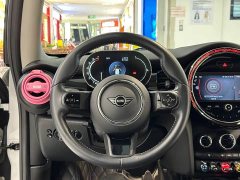 BMW MINI 1.5T COOPER The Coopers Commemorative Edition - ფოტო 15