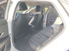Hyundai Elantra 1.5L CVT Luxury - ფოტო 10