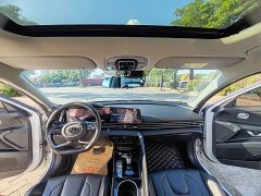Hyundai Elantra 1.5L CVT Luxury - ფოტო 14