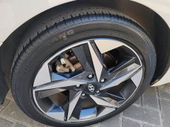 Hyundai Elantra 1.5L CVT Luxury - ფოტო 8