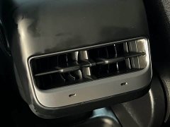 Tesla Model Y Rear-Wheel Drive - ფოტო 16