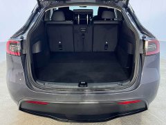 Tesla Model Y Rear-Wheel Drive - ფოტო 18