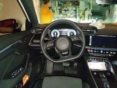 Audi A3 Sportback 35 TFSI Luxury Sport - ფოტო 6