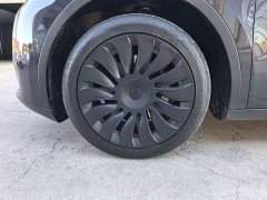 Tesla Model Y Rear-Wheel Drive - ფოტო 12