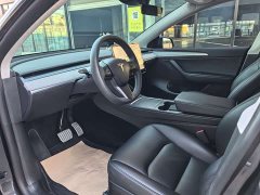 Tesla Model Y Rear-Wheel Drive - ფოტო 7