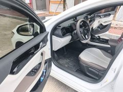 BYD Qin PLUS Glory Edition DM-i 55KM Leading - ფოტო 12