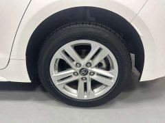 Toyota Corolla 1.8L CVT Luxury - ფოტო 17