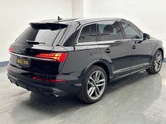 Audi Q7 2025 45 TFSI quattro S Line Sport - ფოტო 4