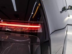 Li Auto Li Xiang MEGA Ultra - ფოტო 13
