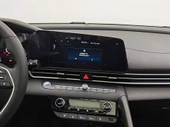 Hyundai Elantra 2023 1.5L CVT Luxury - ფოტო 12
