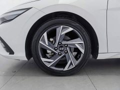 Hyundai Elantra 2023 1.5L CVT Luxury - ფოტო 17
