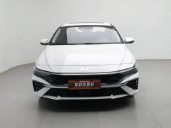 Hyundai Elantra 2023 1.5L CVT Luxury - ფოტო 3