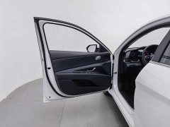 Hyundai Elantra 2023 1.5L CVT Luxury - ფოტო 8