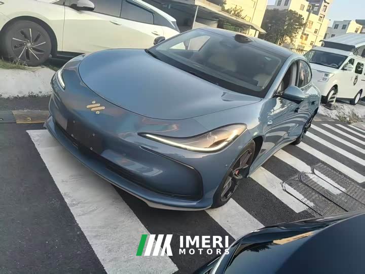 IM Motors Zhiji L6 Max Standard Edition