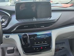 Buick GL8 Land Executive Cabin 652T Luxury - ფოტო 4