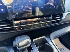Toyota Sienna 2023 2.5L Hybrid Premium Edition - ფოტო 11