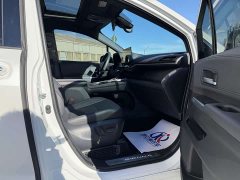 Toyota Sienna 2023 2.5L Hybrid Premium Edition - ფოტო 6
