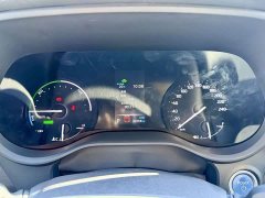 Toyota Sienna 2023 2.5L Hybrid Premium Edition - ფოტო 9