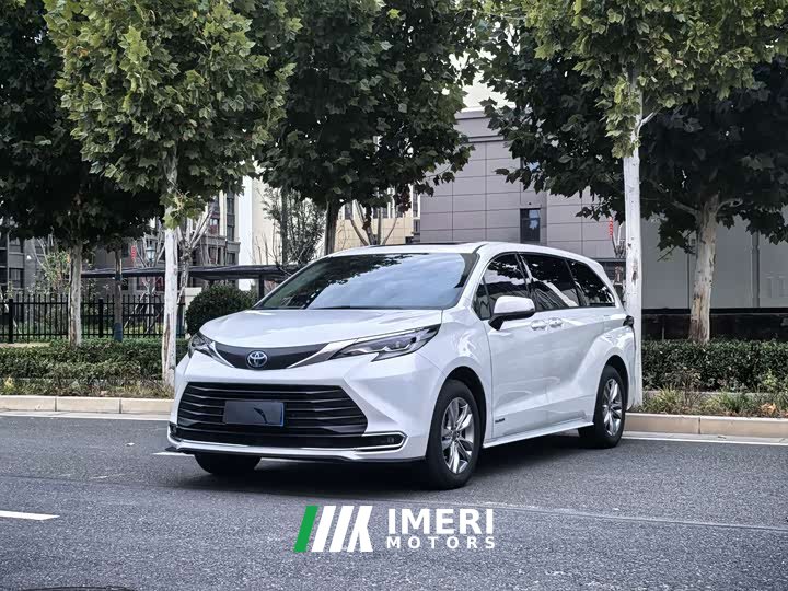 Toyota Sienna 2.5L Hybrid Comfort Edition