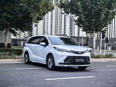 Toyota Sienna 2.5L Hybrid Comfort Edition - ფოტო 3