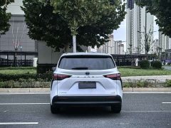 Toyota Sienna 2.5L Hybrid Comfort Edition - ფოტო 5
