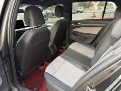 Volkswagen Golf 300TSI R-Line - ფოტო 10