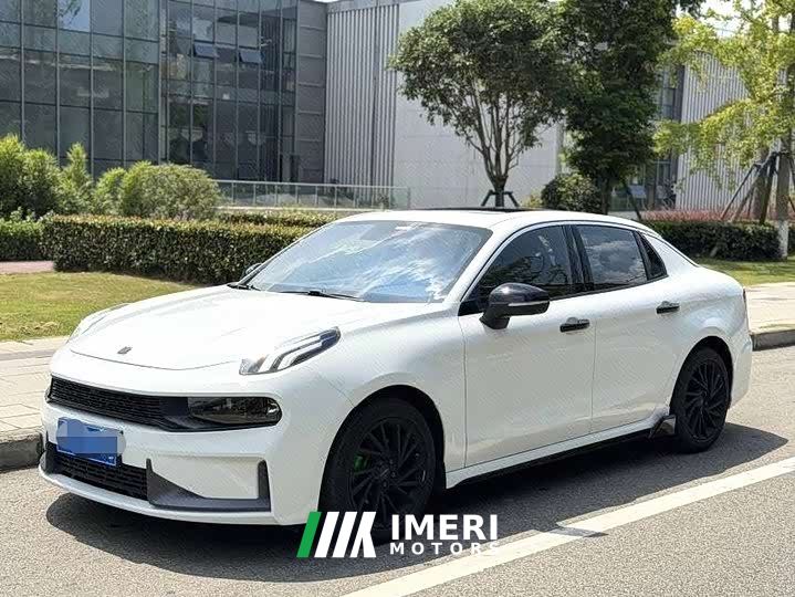Lynk & Co 03 2.0T Diesel DCT Vigor Plus
