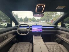 NIO ES8 Six-Seat Executive Signature Edition - ფოტო 9
