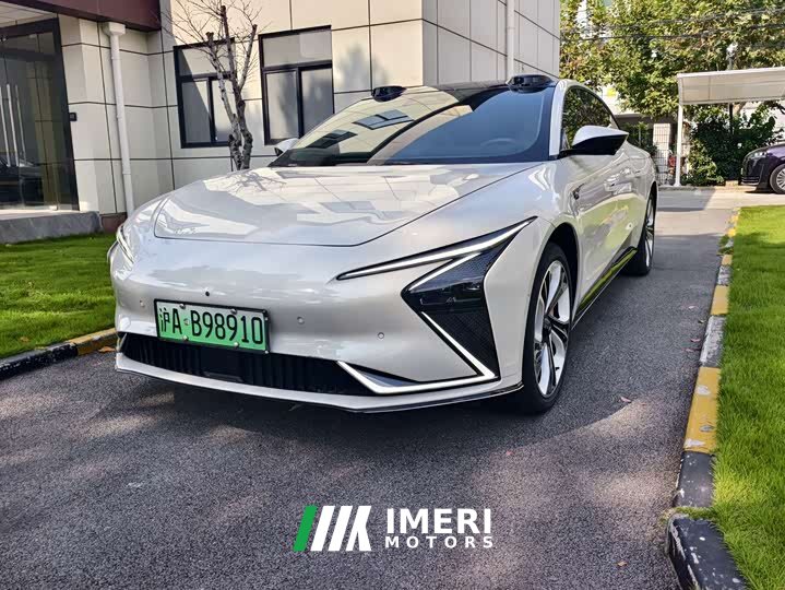 IM Motors Zhiji L7 Snake Performance