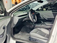 Tesla Model 3 Rear-Wheel Drive - ფოტო 4