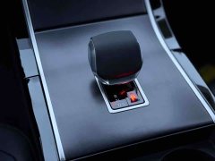 Land Rover Range Rover Velar 2025 Dynamic SE - ფოტო 11