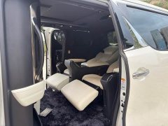 Lexus LM 2020 300h Four-Seat Royal Edition - ფოტო 12