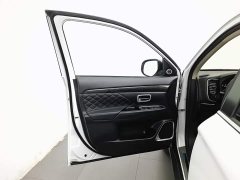 Mitsubishi Outlander 2020 2.4L AWD Enjoy Edition 7-Seater - ფოტო 8