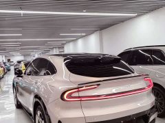 Xiaomi YU7 2025 Four-Wheel Drive Max Edition - ფოტო 8