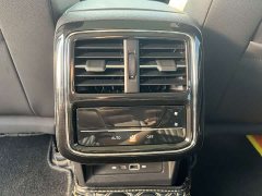 Volkswagen Passat 2022 330TSI Luxury - ფოტო 14