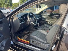 Volkswagen Passat 2022 330TSI Luxury - ფოტო 4