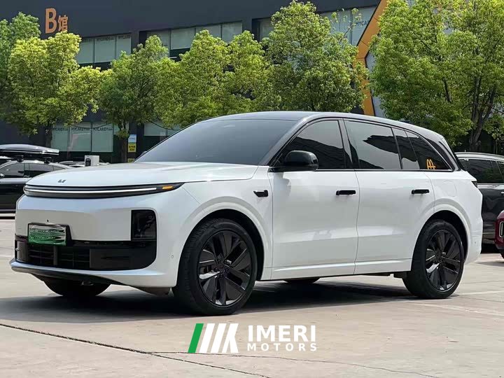 Li Auto L6 Pro - ავტომობილი ჩინეთიდან