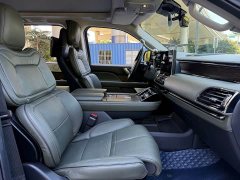 Lincoln Navigator 2022 Presidential Edition 3.5T - ფოტო 11