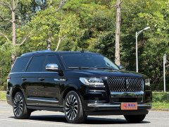 Lincoln Navigator 2022 Presidential Edition 3.5T - ფოტო 3