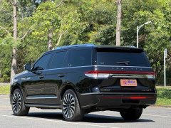 Lincoln Navigator 2022 Presidential Edition 3.5T - ფოტო 4
