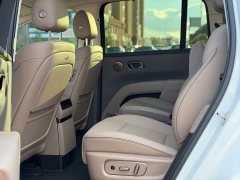 Li Auto i8 Standard Edition - ფოტო 10