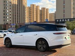 Li Auto i8 Standard Edition - ფოტო 6