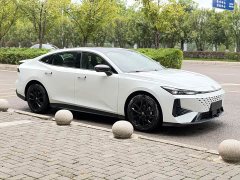 Changan UNI-V 1.5T 500Bar Premium Edition - ფოტო 4