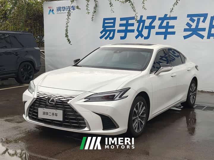 Lexus ES 200 Premium Edition